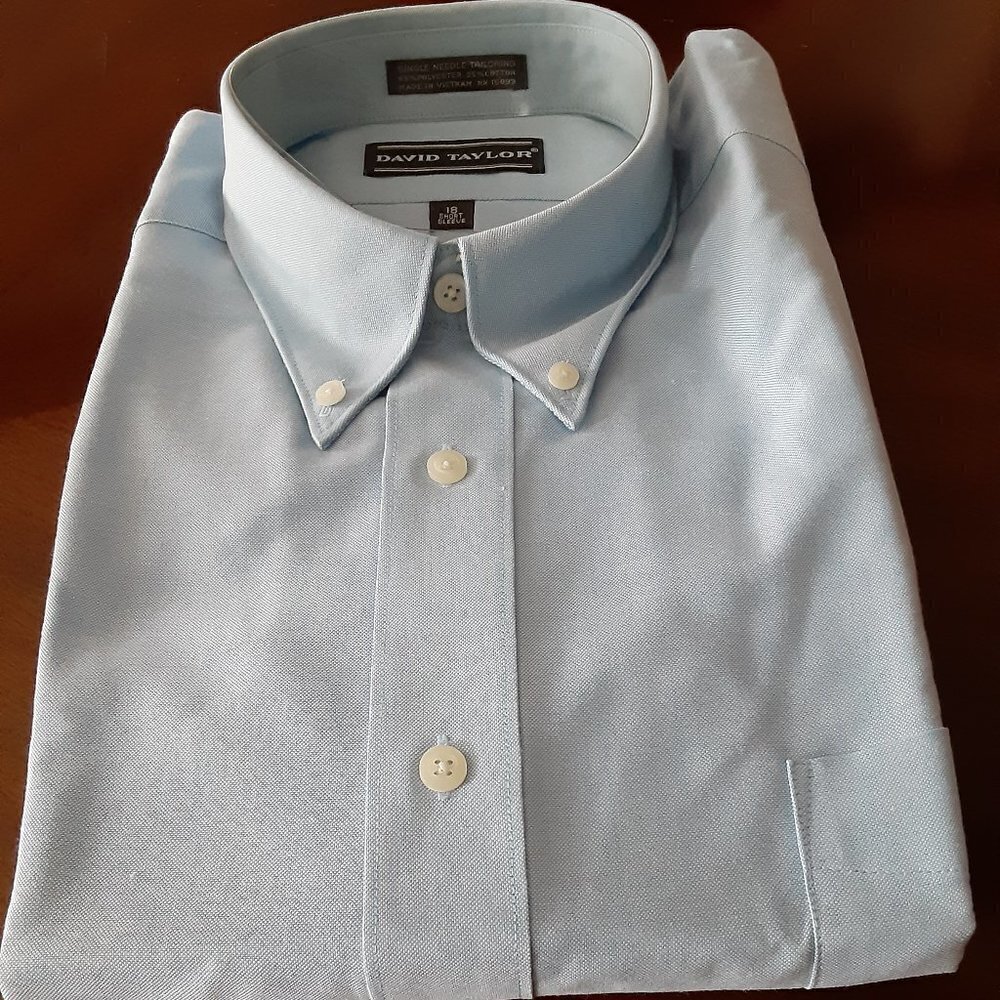 David Taylor Size 18 Light Blue Short Sleeve Shirt w/Button Down Collar